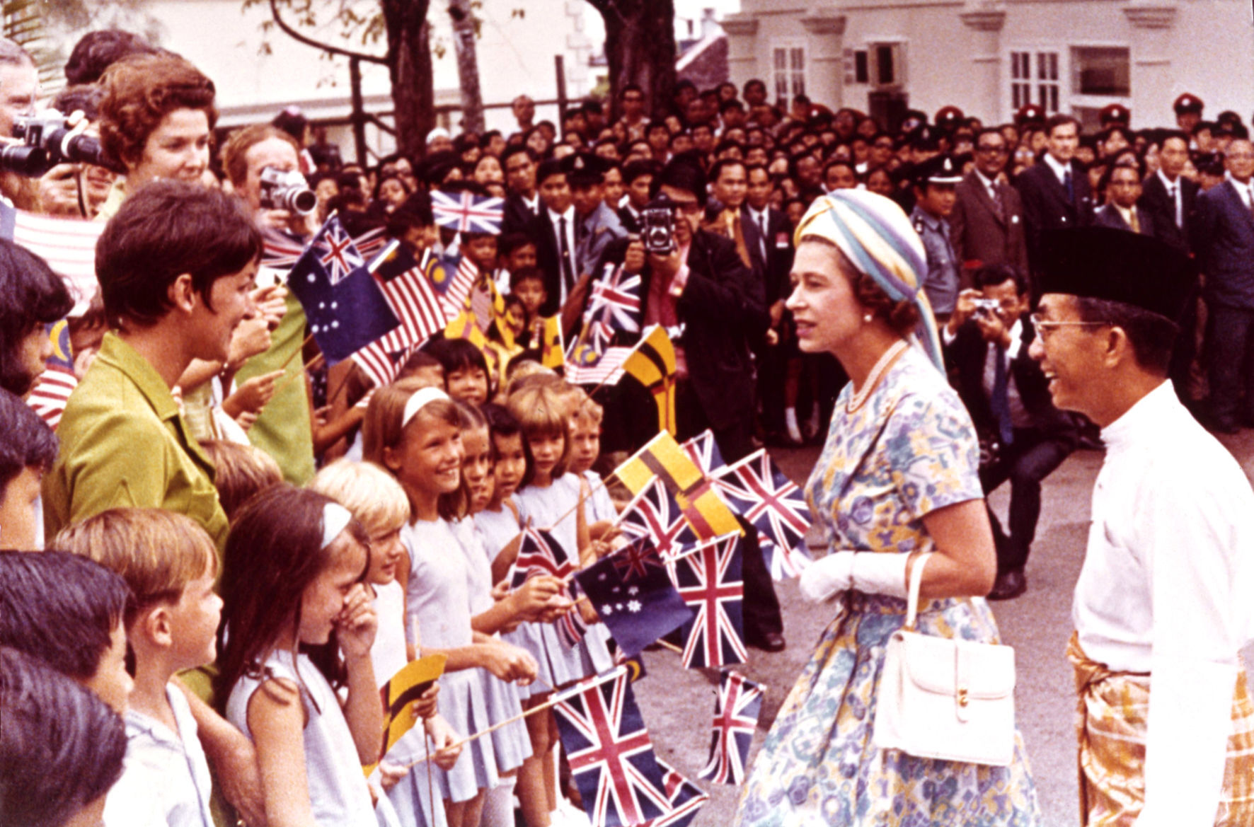 1972: Queen Elizabeth II